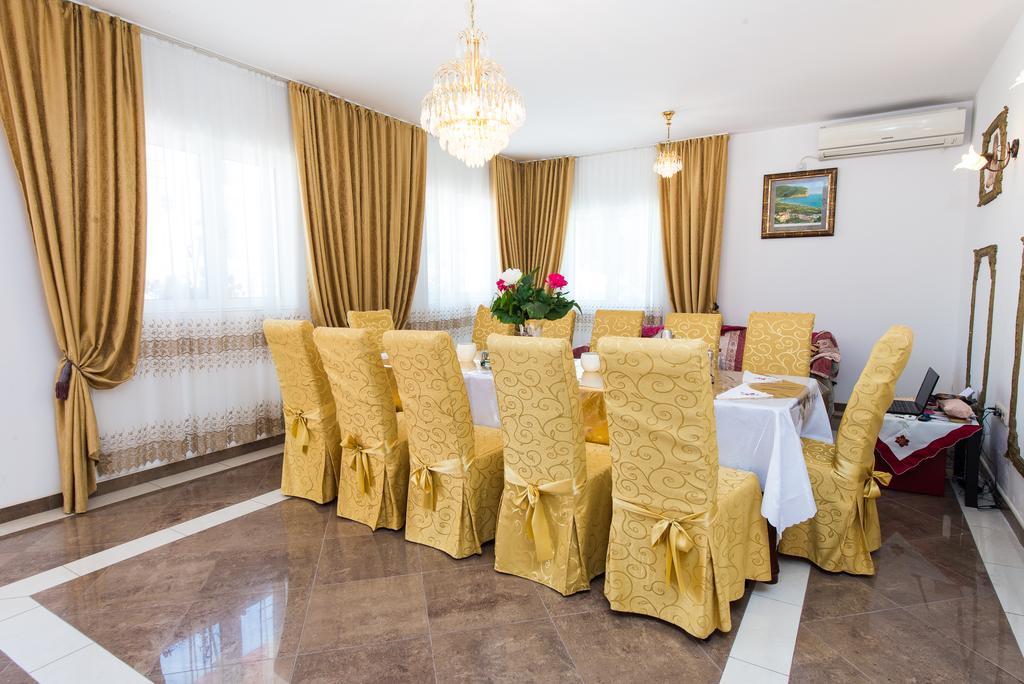 Hotel Wellness & Spa Angelo Gabriel Petrovac Εξωτερικό φωτογραφία