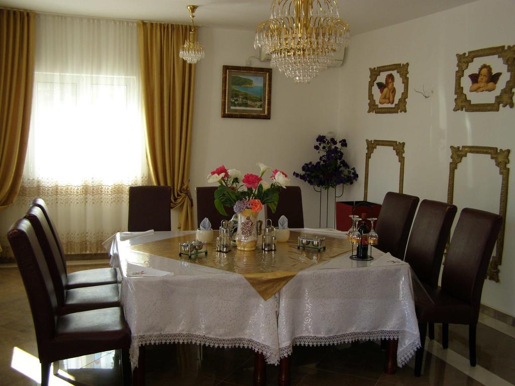 Hotel Wellness & Spa Angelo Gabriel Petrovac Δωμάτιο φωτογραφία