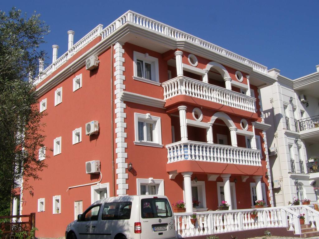 Hotel Wellness & Spa Angelo Gabriel Petrovac Εξωτερικό φωτογραφία