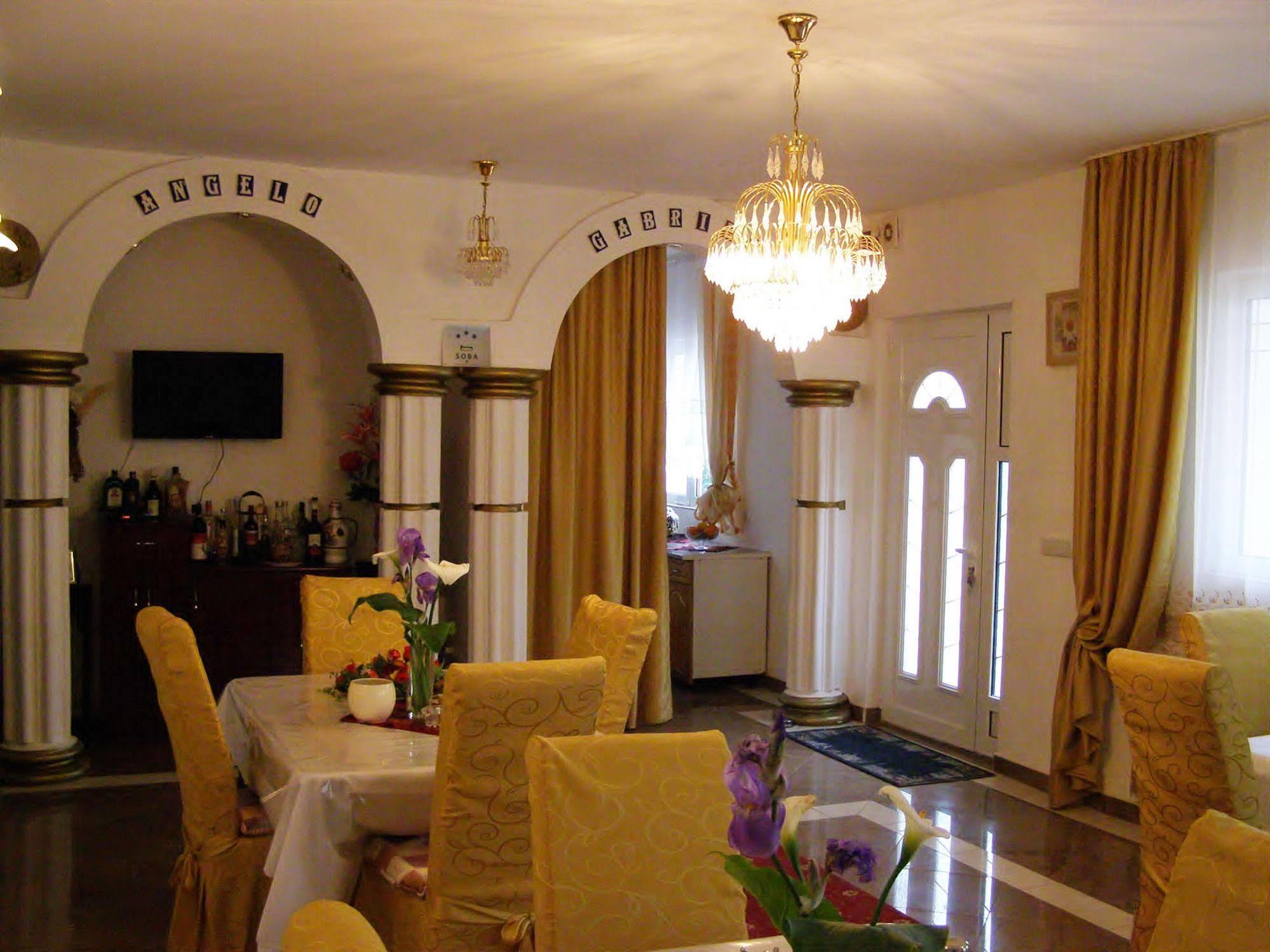 Hotel Wellness & Spa Angelo Gabriel Petrovac Εξωτερικό φωτογραφία